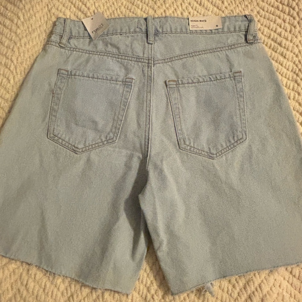 Rue21 Light Blue Denim Shorts Size 6 - Picture 4 of 8
